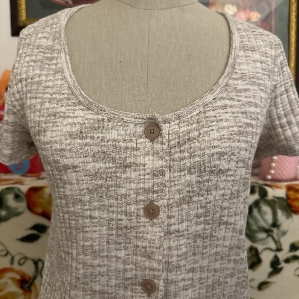 Grey button up - Picture 3 of 6
